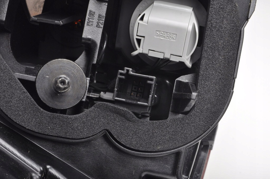 фото №9, Grandland x лампа правая задняя правый задняя yp00098280