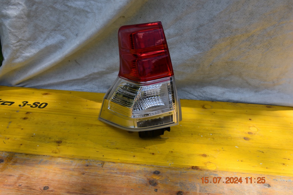 фото №1, Лампа задняя левая toyota land cruiser 150 nowa oryg