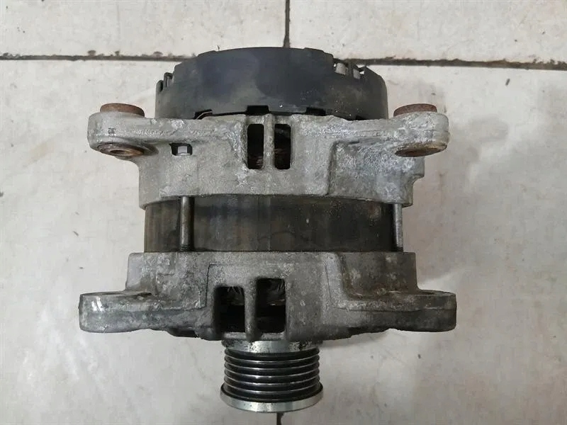 Porsche 911 991 генератор 9a160301801 генератор в Украине