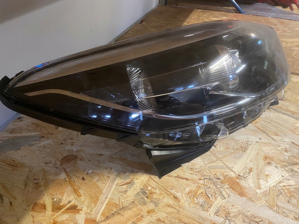 фото №2, Правая фара перед renault captur 2012-2017r