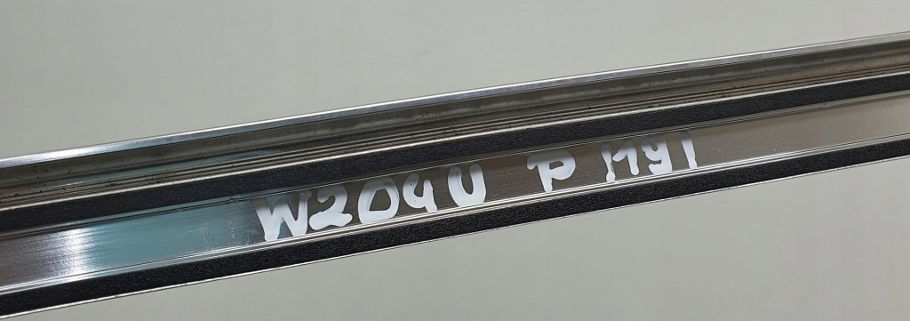 фото №6, Молдинг крыша правая mercedes w204 a2046980880