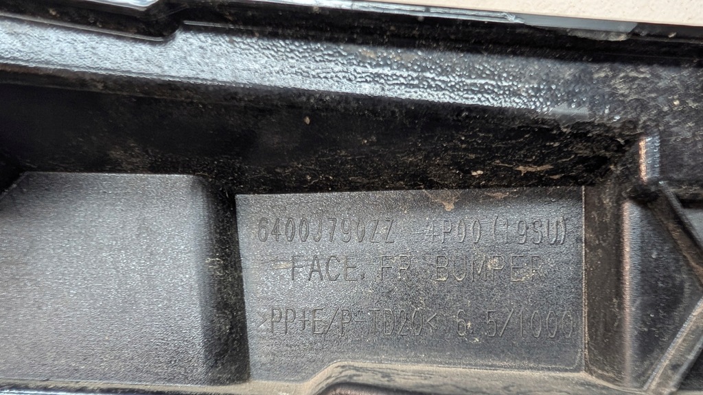 фото №14, Mitsubishi l200 v 5 lift 19- бампер передний перед bez отверстий 6400j790zz