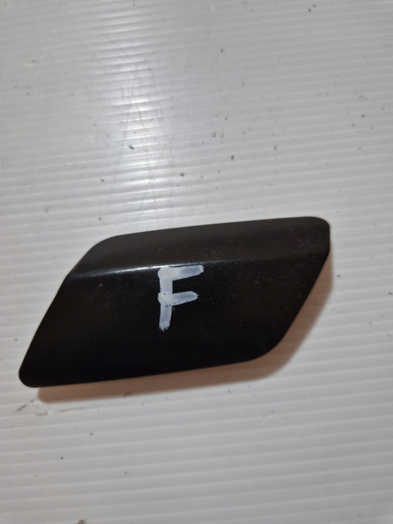 Купити Заглушка розпилювача ліва bmw e92 7227949