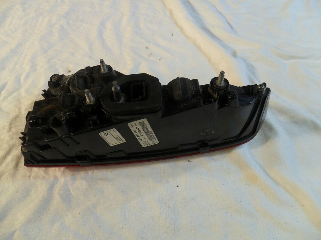 фото №15, Audi a4 b9 лампа крышки левый задняя 8w0 8w9 8w9945075