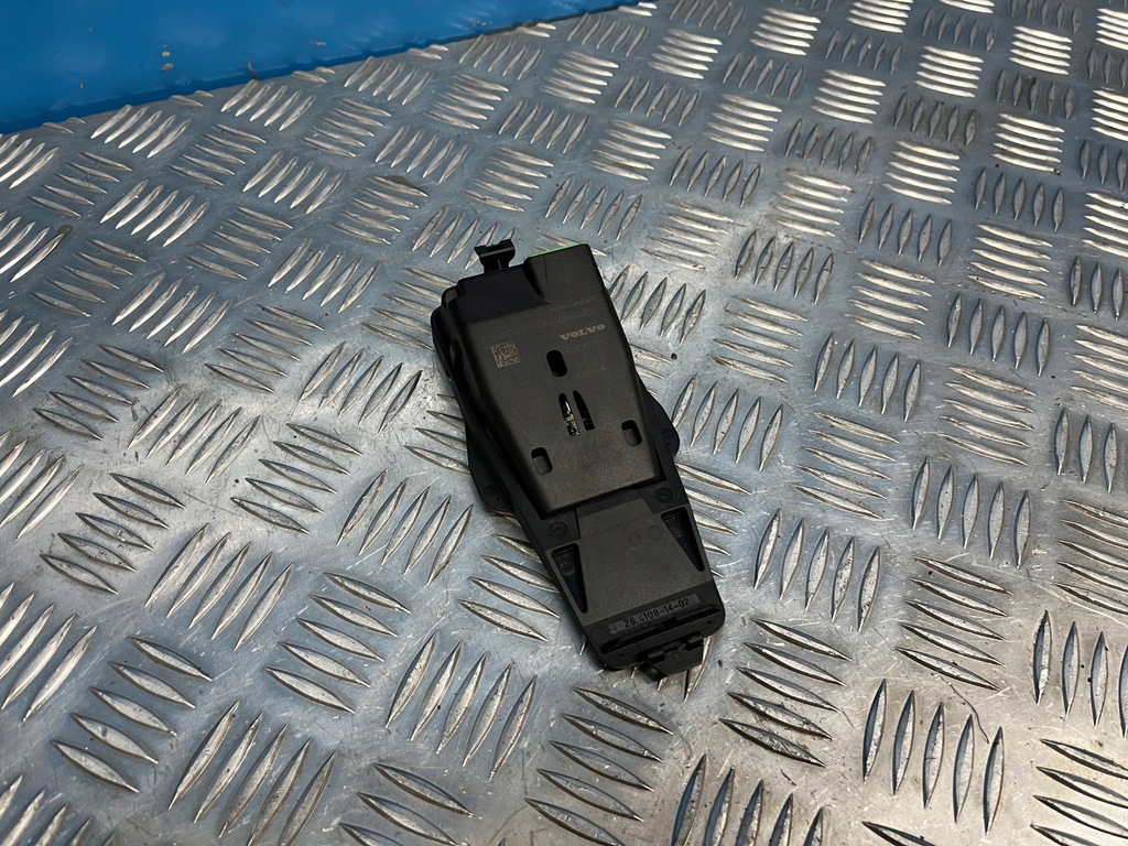 фото №1, Volvo xc70 датчик cvm радар камера 31387311