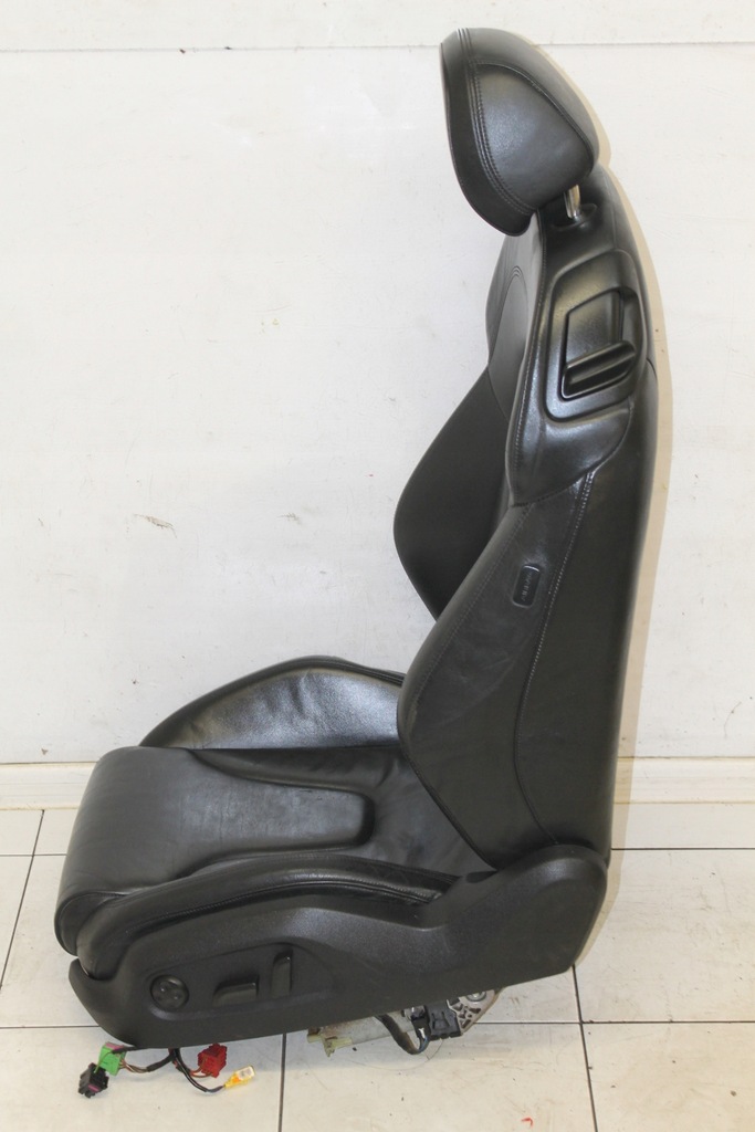 фото №16, Audi r8 420 06- сиденья audi r8 чёрные кожа eu