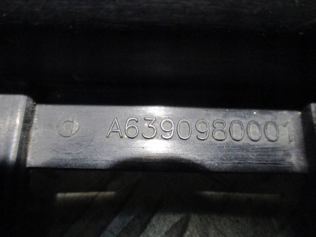 фото №4, Тунель повітря do інтеркулер smart forfour i a6390980001