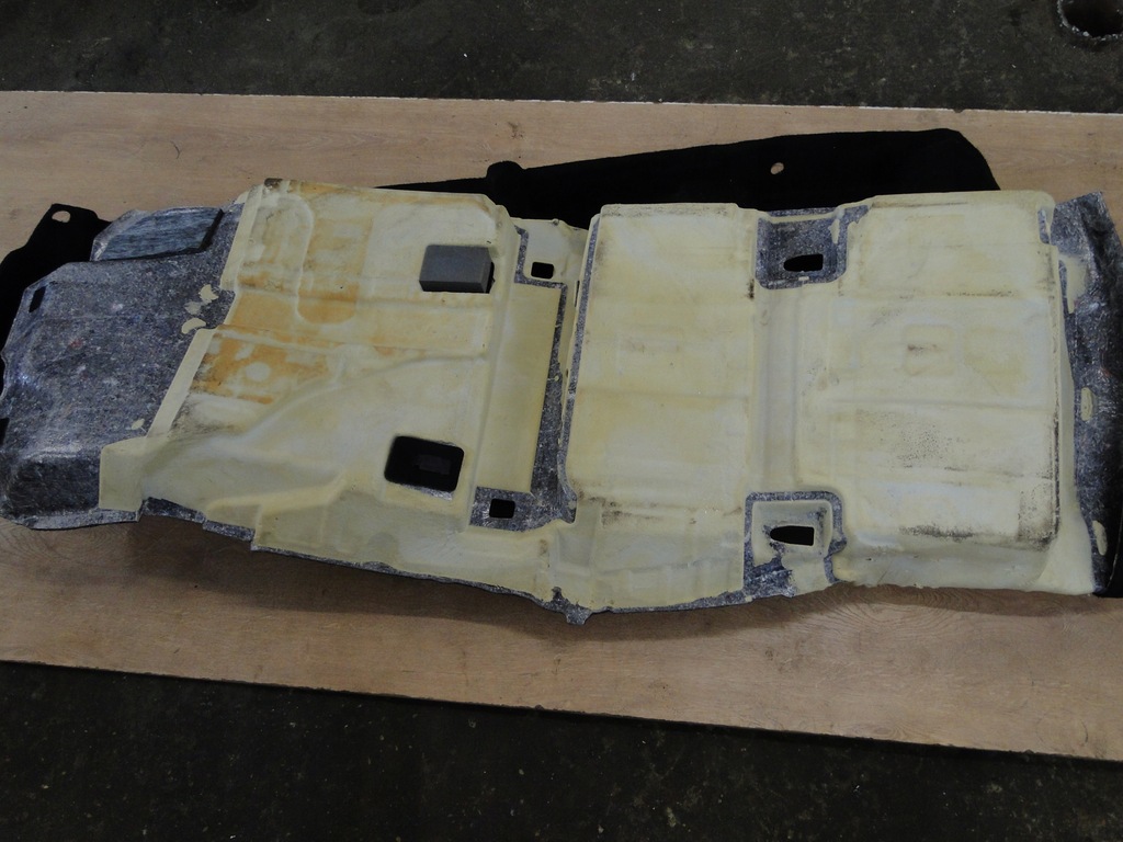 фото №7, Kia ceed iii hb обшивка пол коврик