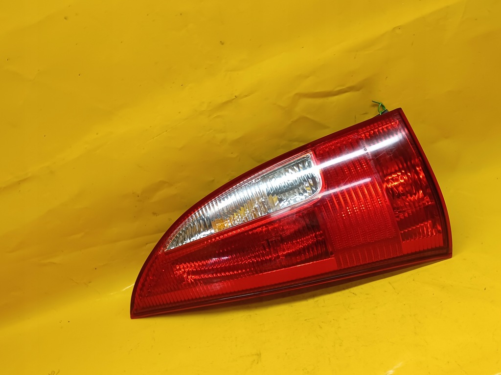 фото №11, Лампа задняя левый mazda premacy 99-05r kotto