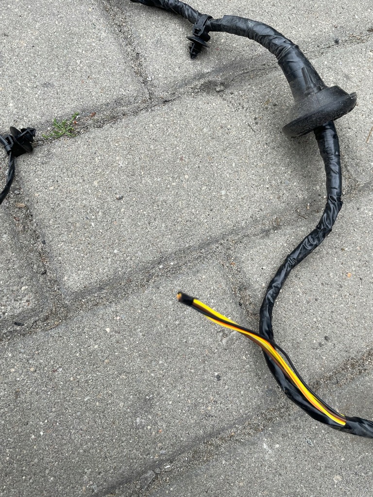 фото №11, Volvo xc40 t5 recharge plug in електропроводка салону