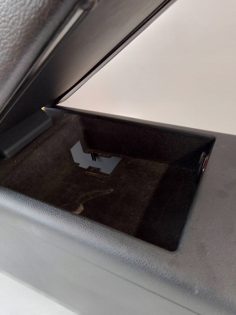 фото №8, Audi a6 c7 avant туннель средний подлокотник 4g0864981a