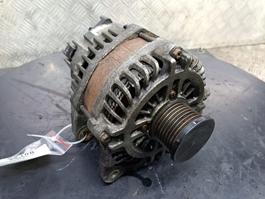 Купити Opel vivaro-b 1.6 генератор 231006729r