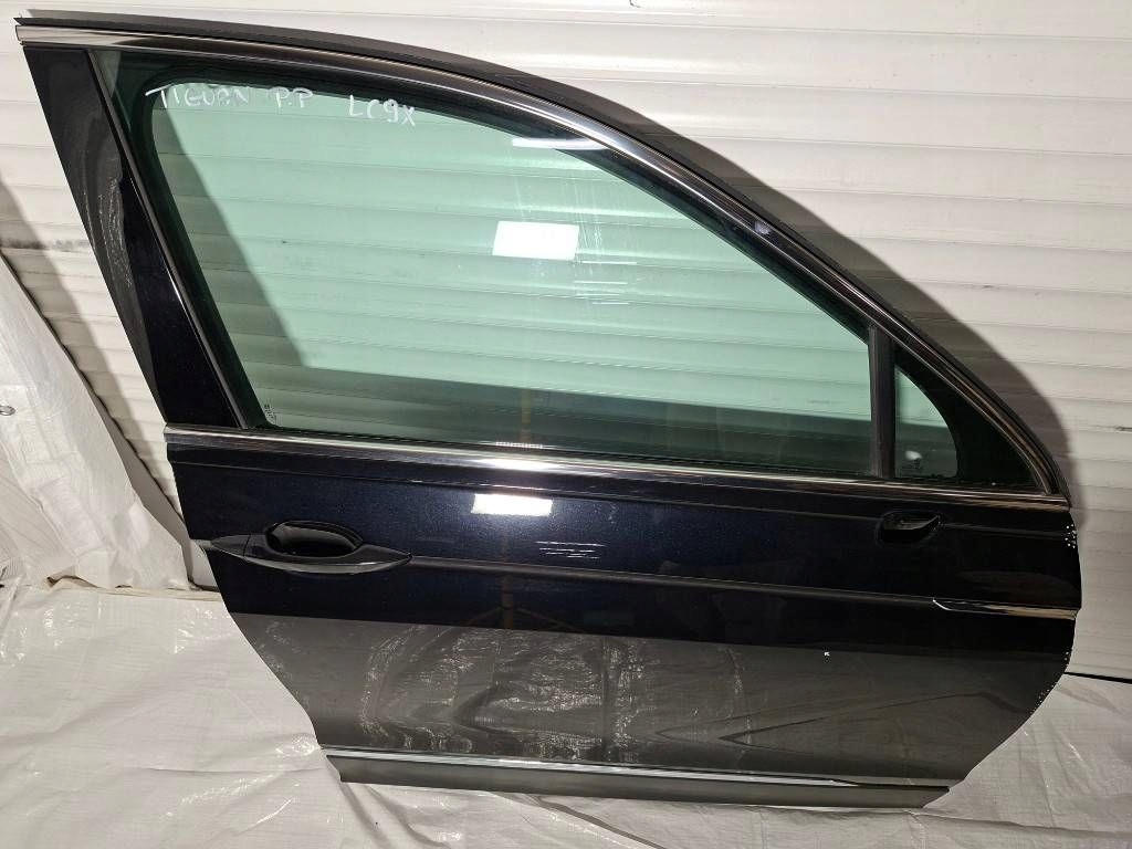 Vw tiguan allspace 2018 дверей передні задні праве  перед задні чорний lc9x Зі Шроту