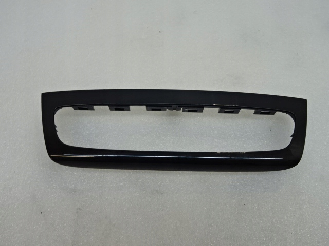 фото №1, Opel corsa f защита рамка туннель консоли панели 529131017