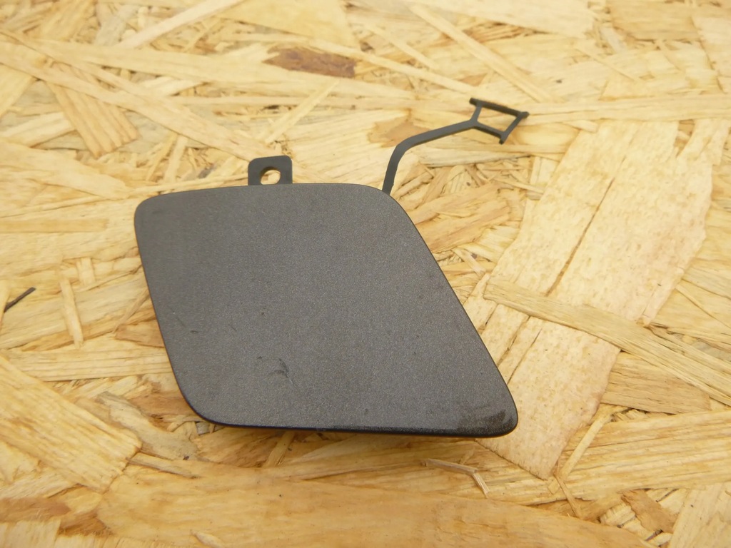 фото №1, Passat b8 заглушка фаркоп hak бампер перед 3g0807155