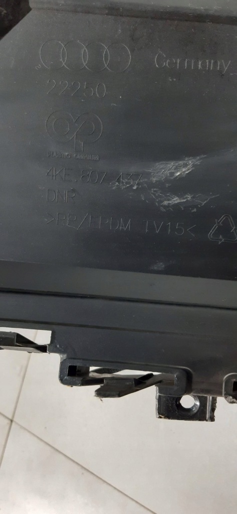 фото №13, Audi e-tron бампер перед передній 4ke807437