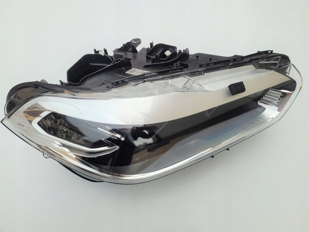 фото №1, Bmw f39 x2 лампа правая led 9851982 63119851982