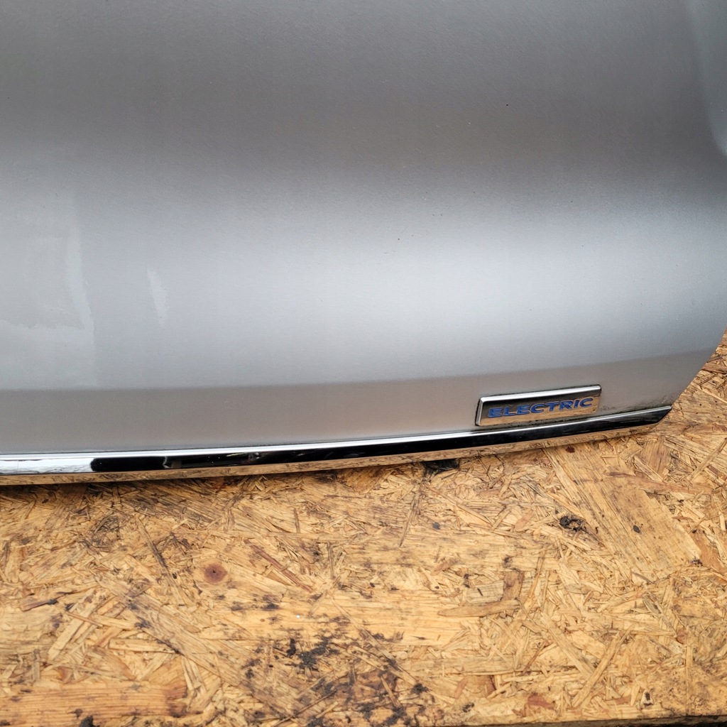 фото №9, Крышка багажника багажника задняя задняя dacia spring хром камера