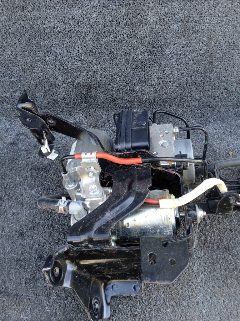 фото №1, Насос abs toyota c-hr hybrid