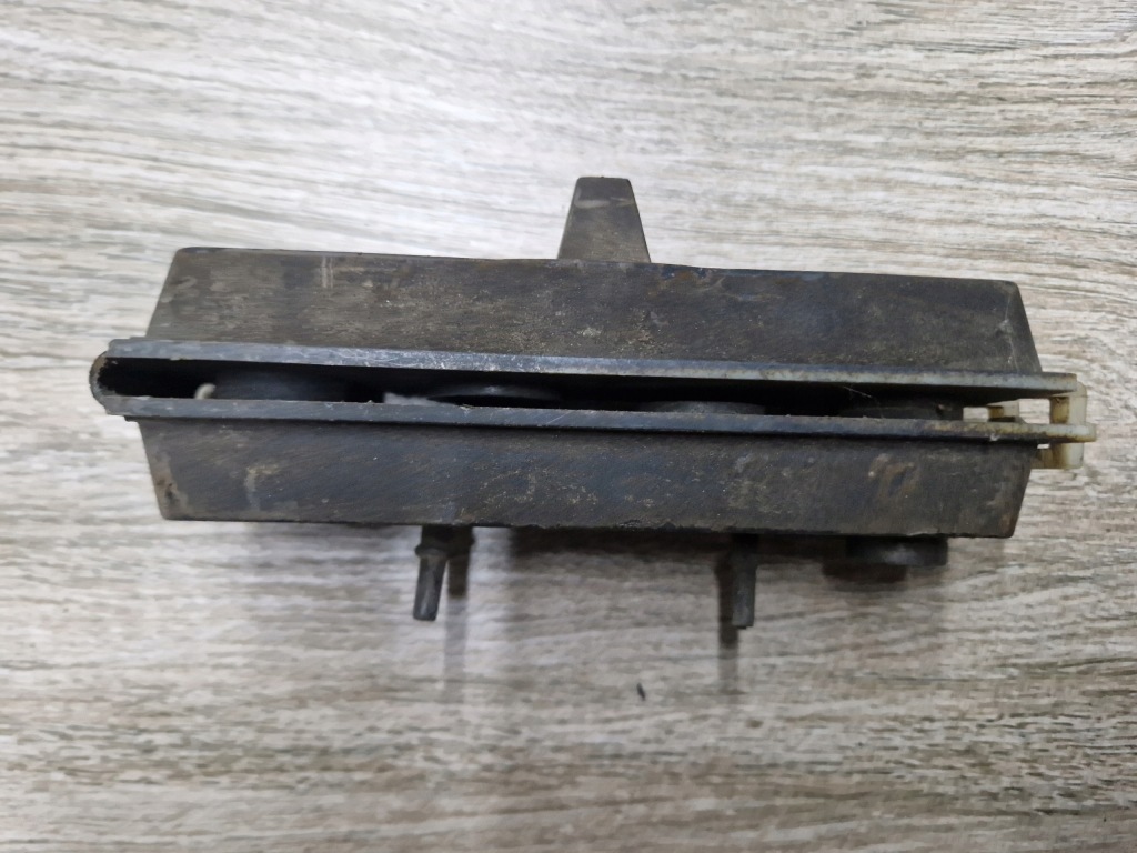 Подушка кронштейн радіатора води renault gama range t Ціна