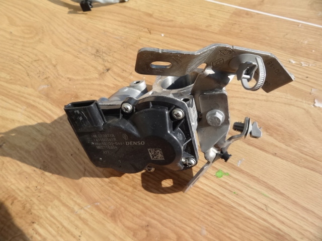 фото №1, Sandero stepway ii 18 1,5 dci клапан egr 147100361r