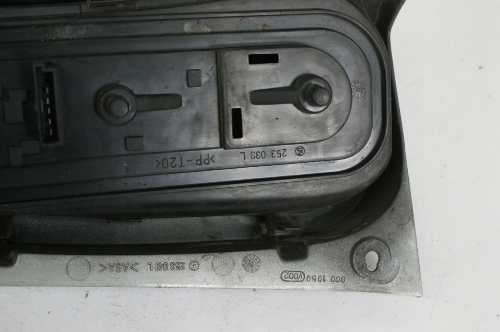 фото №16, Лампа левая задняя левый задняя smart fortwo for two 253041l