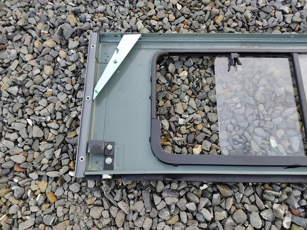 фото №8, Рамка nadstawka права задня задня крила правий скло defender 90 1999-2014