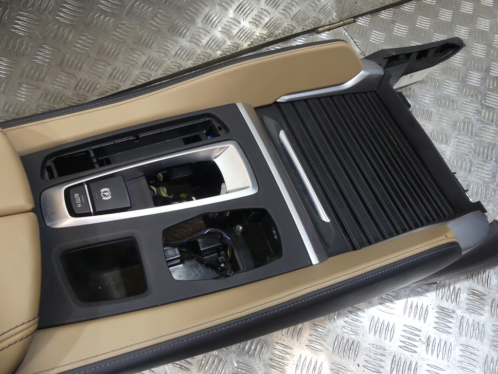 фото №7, Bmw x6m f86 x6 f16 оббивка сидіння заднє сидіння тунель шкіра / sonoma