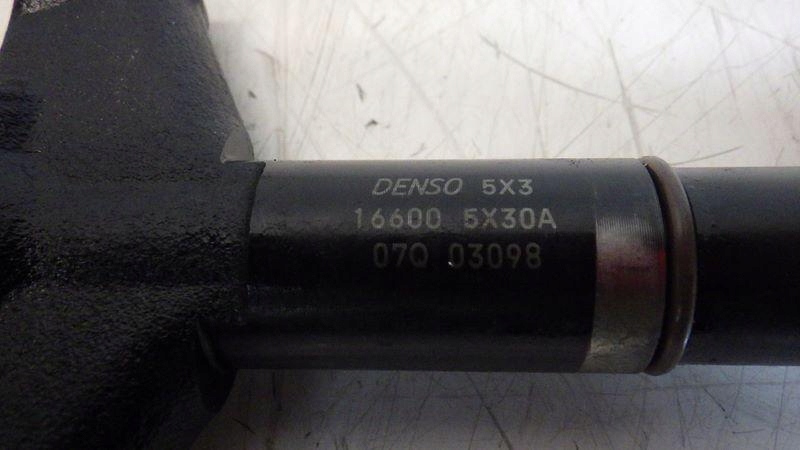 фото №9, Інжектор форсунки бризковики шпильки 142 tys. km nissan navara d40 2.5 d 166005x30a