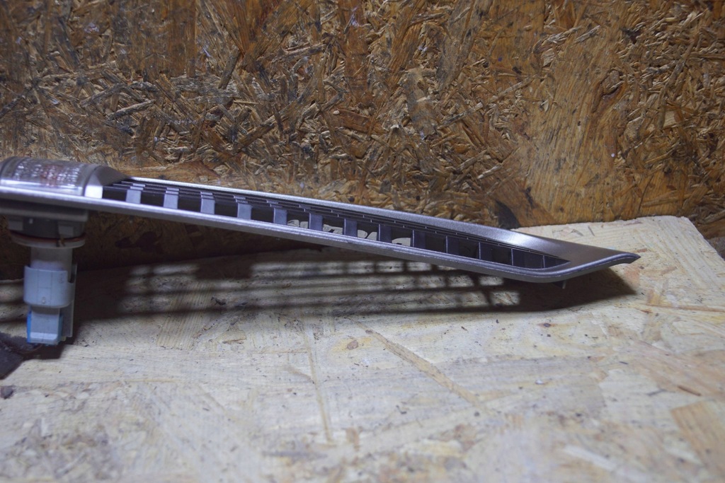 фото №10, Opel antara 2006 права сторона решітка радіатора / впуск повітря крила передній