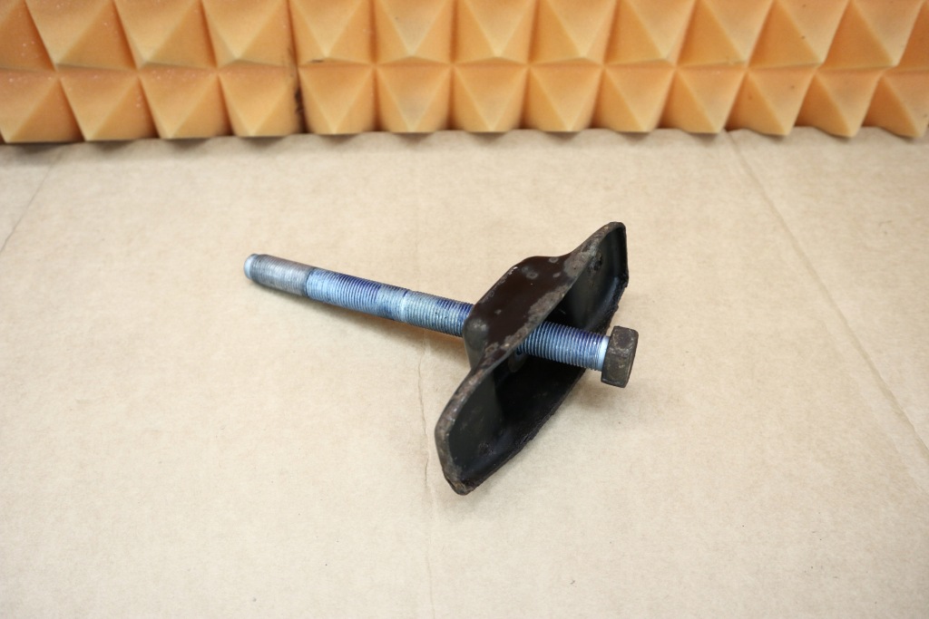 Купить Mercedes b-klasa w245 рестайлинг  болт подвеска балка задний