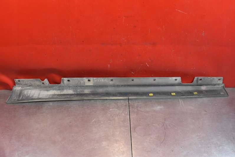 Накладка порог правая a53/8 7062298 bmw e91 04-10 Цена