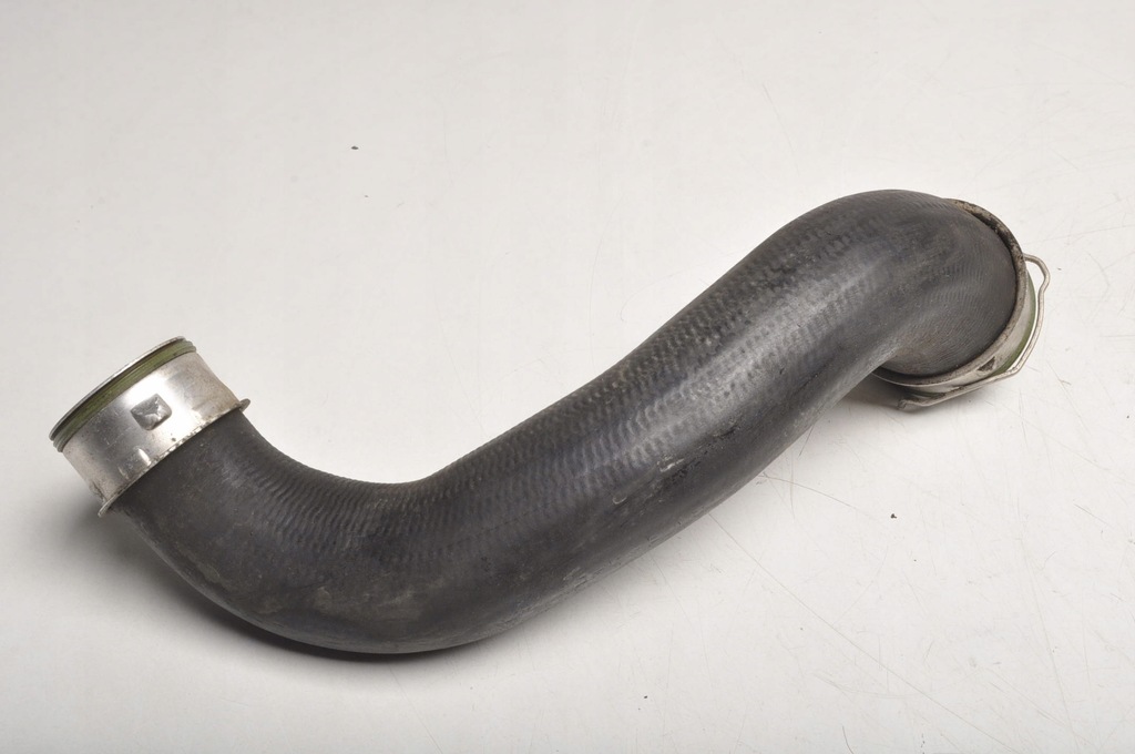 фото №1, Porsche macan 3.6 труба интеркулер 95b145834