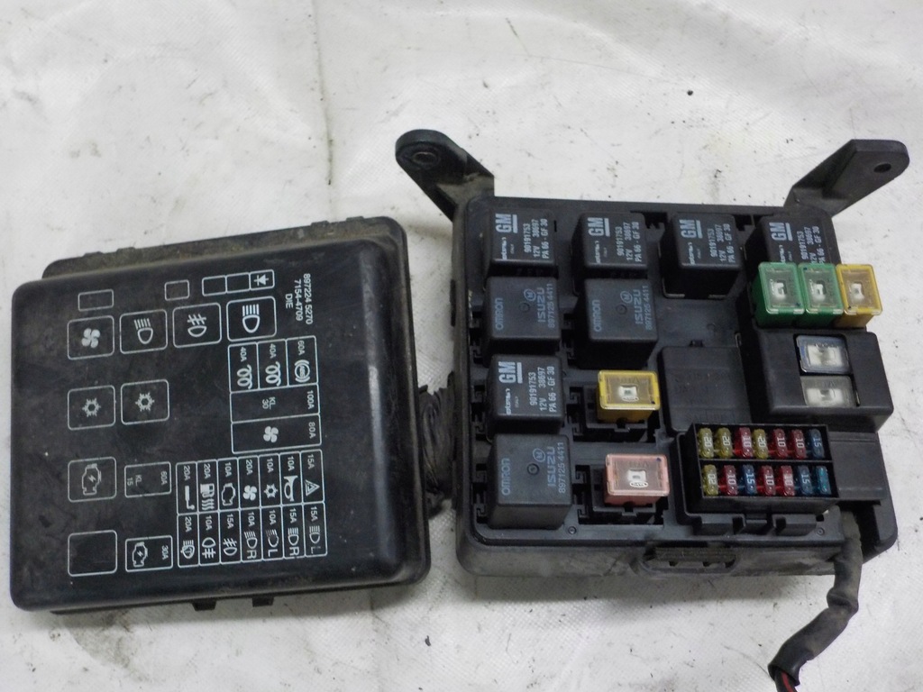 фото №1, Frontera b коробка предохранителей