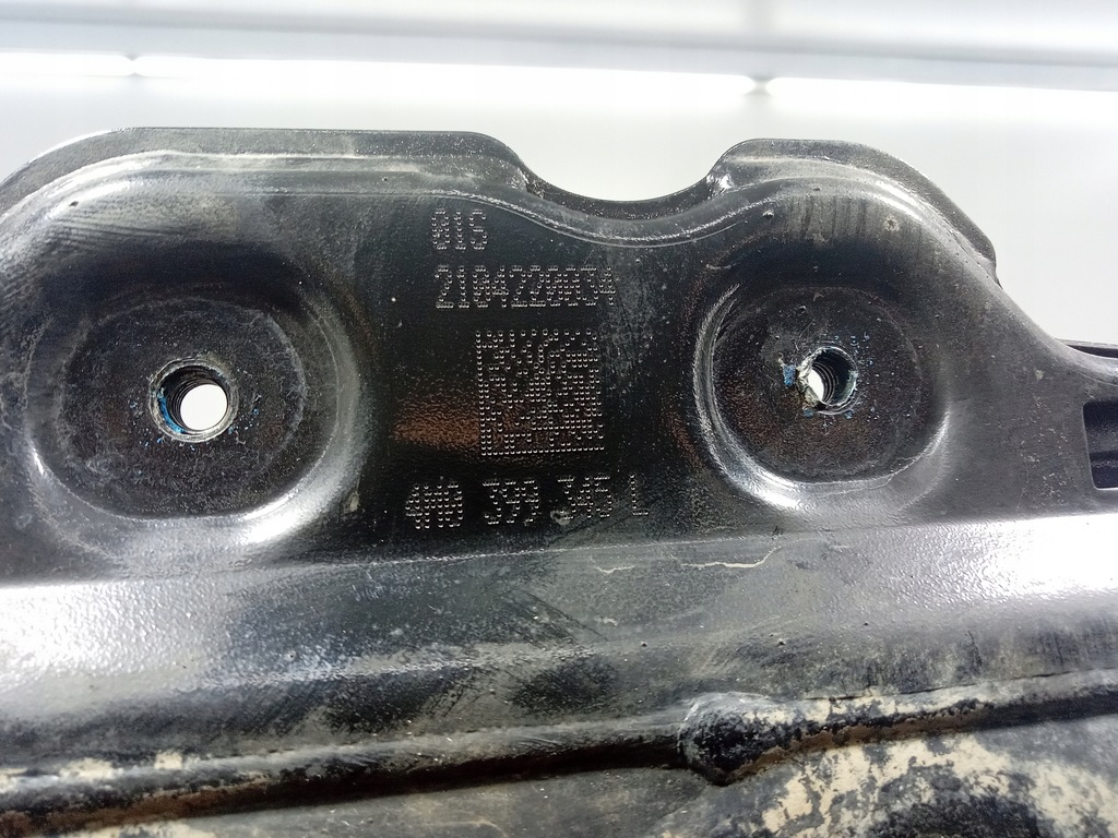 фото №6, Audi q8 rsq8 4m8 кронштейн опора системы приводного 4m0399345l