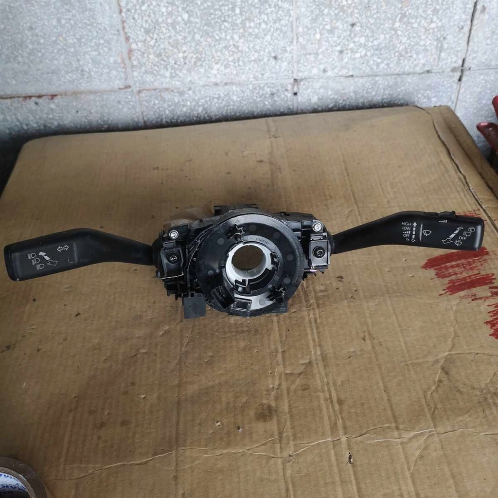 фото №1, Перемикач двірник renault оригінальний номер 255671163r