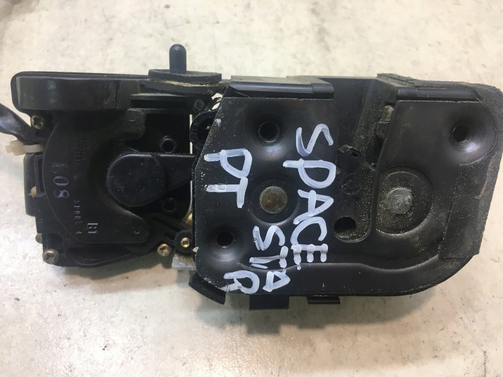 фото №4, Замок дверь правый задняя space star i