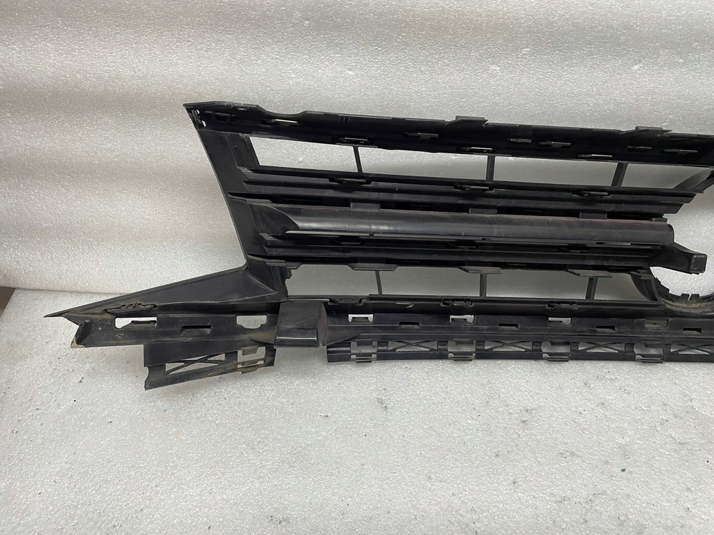 фото №8, Решітка радіатора решітка радіатора vw volkswagen caddy 2k5 lift