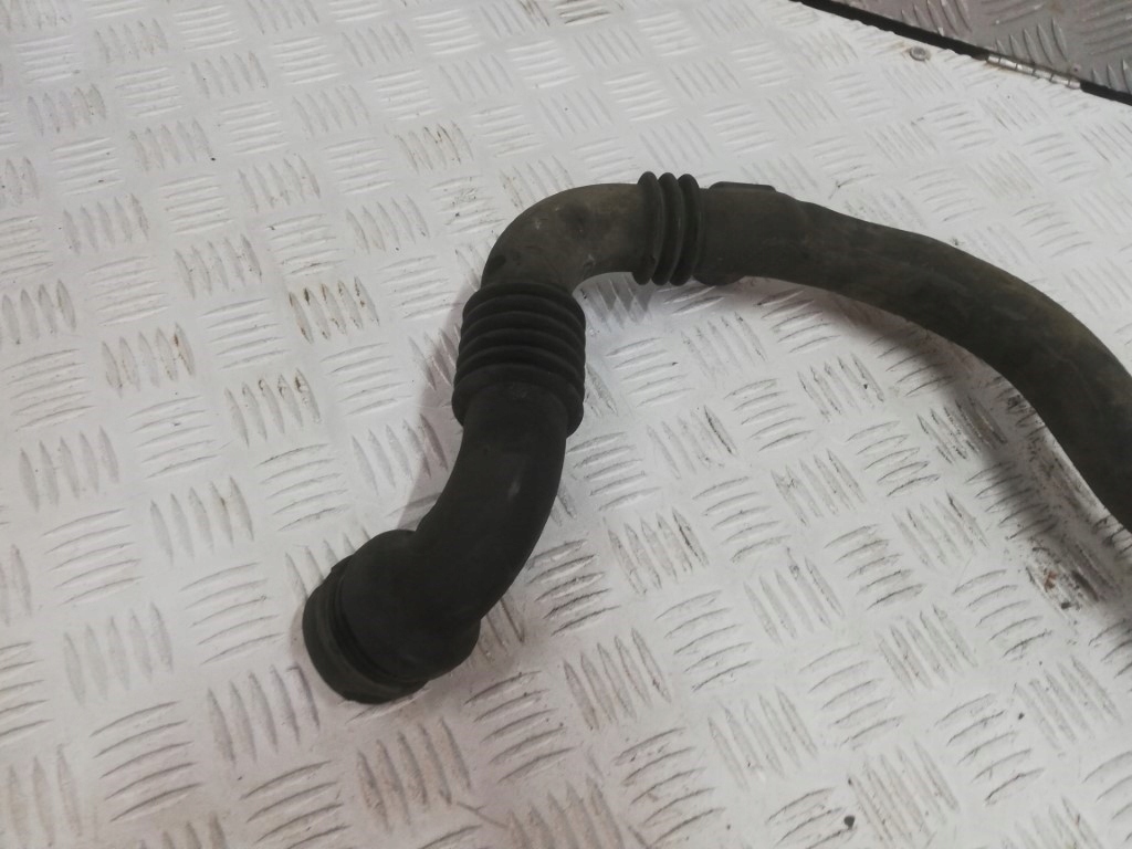 фото №3, Renault clio iii 1.5 труба шланг 8200468372