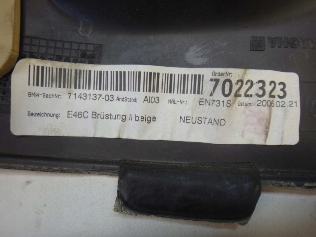 Обшивка ліва задній задній bmw e46 кабріолет  бежевий Зі Шроту