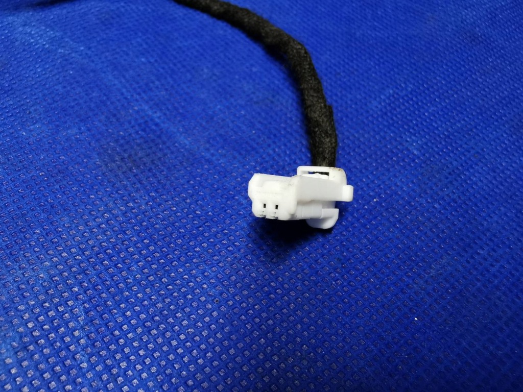 Штекер жгут крышки задний багажника оригинал tesla model 3 158432400a Недорого