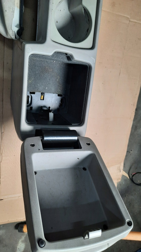 фото №5, Підлокітник volvo s40 ii v50 04r