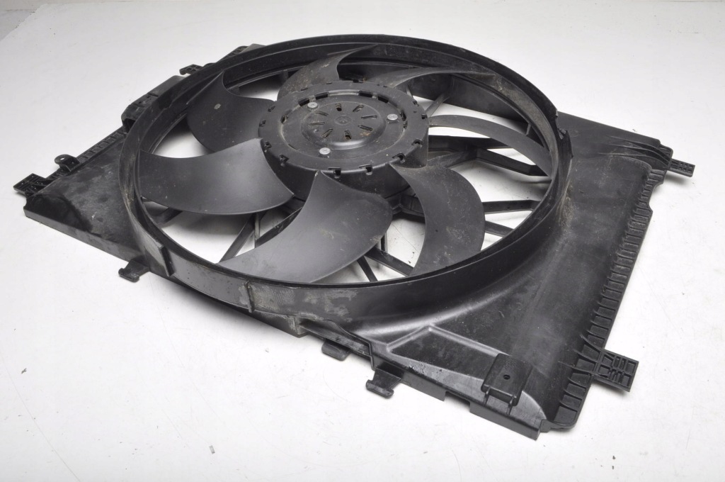 Купить Mercedes w204 3.0 вентилятор радиатора a2045400788 a2049066802