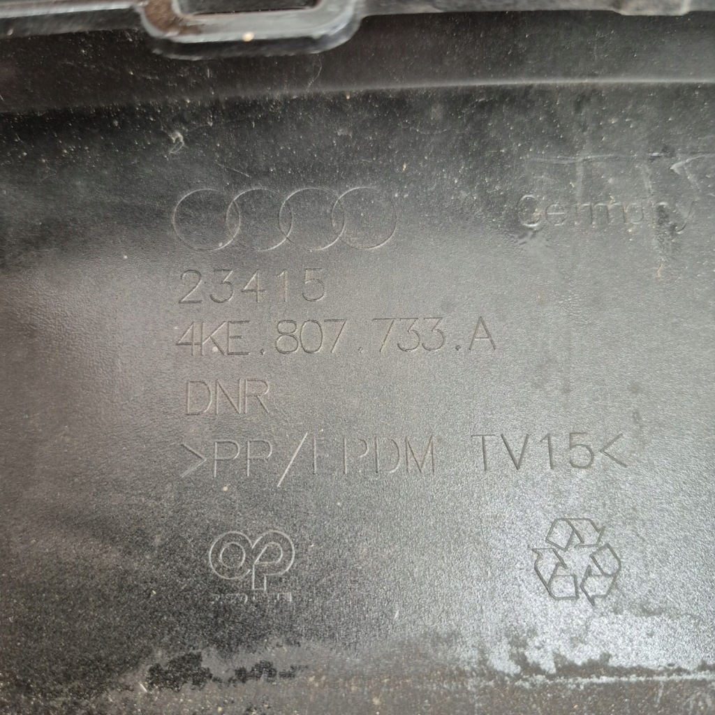 Купить Audi e-tron 4ke 18- спойлер накладка бампера перед передний 4ke807733a