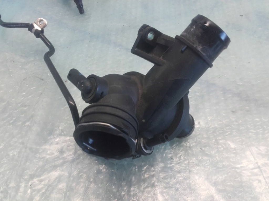 фото №1, Корпус термостата w212 w204 2.2 cdi a6512001500