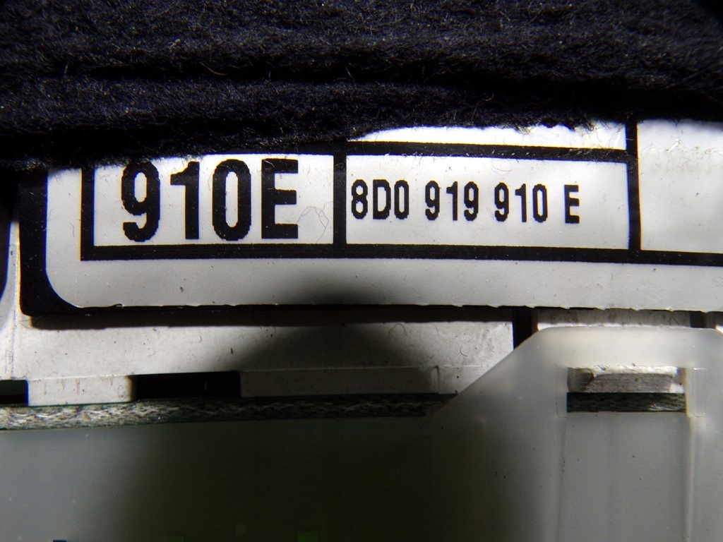 Audi a4 b5 счетчик zeagry спидометр 8d0919910e Киев