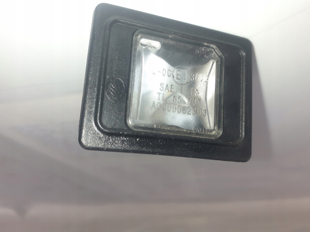 фото №1, Лампа номерного знака регистрационный mercedes glb a247