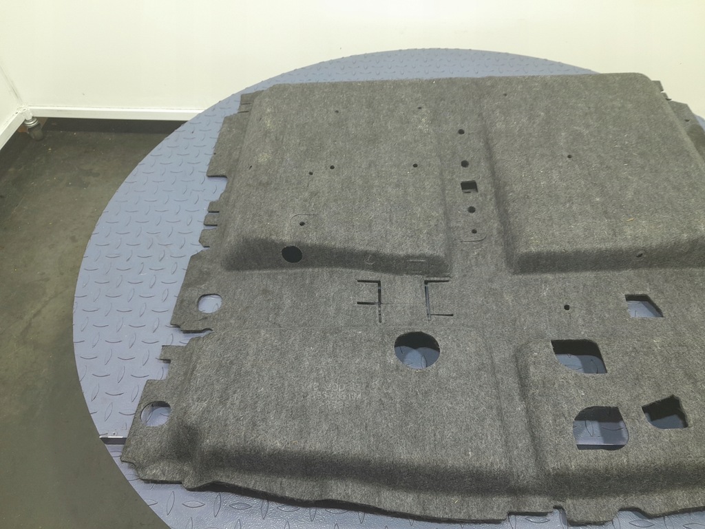 фото №5, Audi q7 ii 4m обшивка пол багажника 4m0863697c