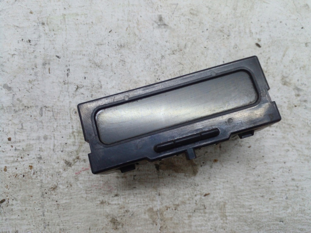 фото №1, Дисплей экран renault scenic i p8200028364a