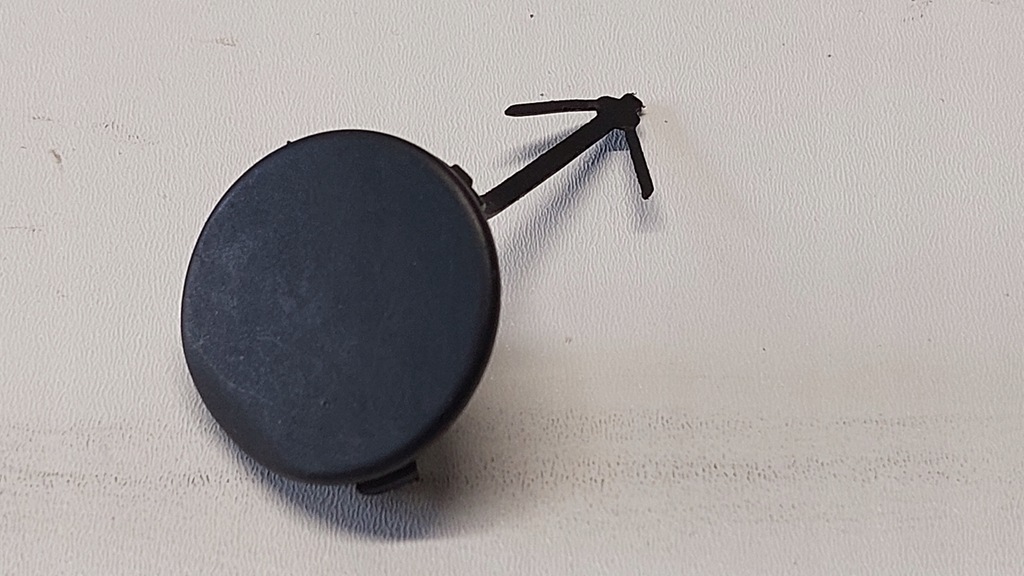 фото №1, Peugeot 207 lift заглушка бампера фаркоп перед